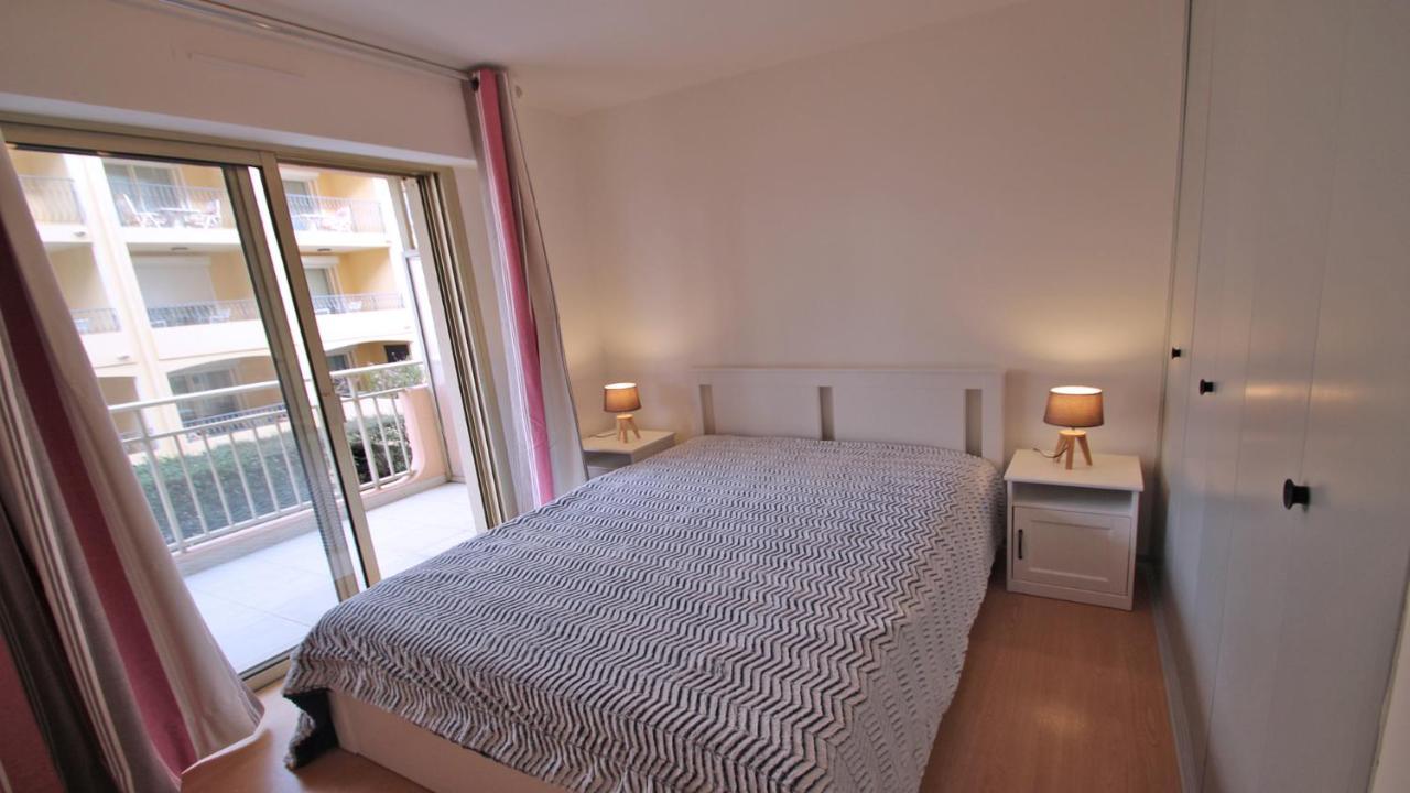 Le Riviera Apartment Sainte-Maxime Exterior photo