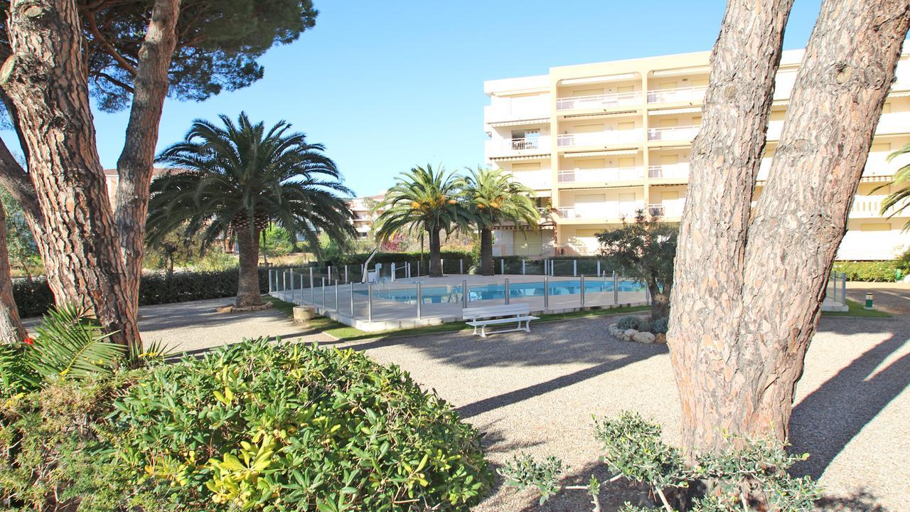 Le Riviera Apartment Sainte-Maxime Exterior photo
